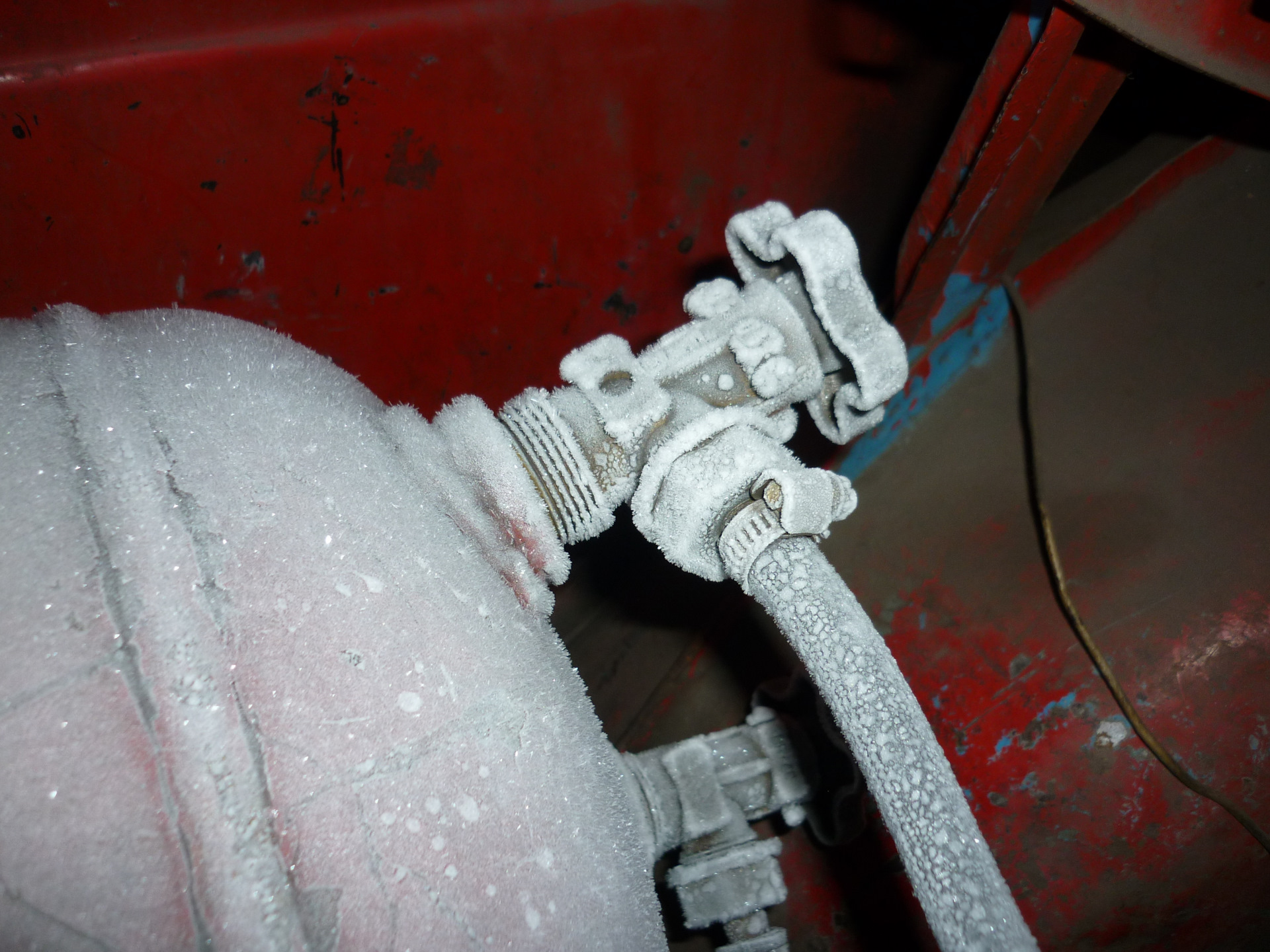 Нужен диаметр жиклера 1ой ступени вакуумного редуктора ловато ...