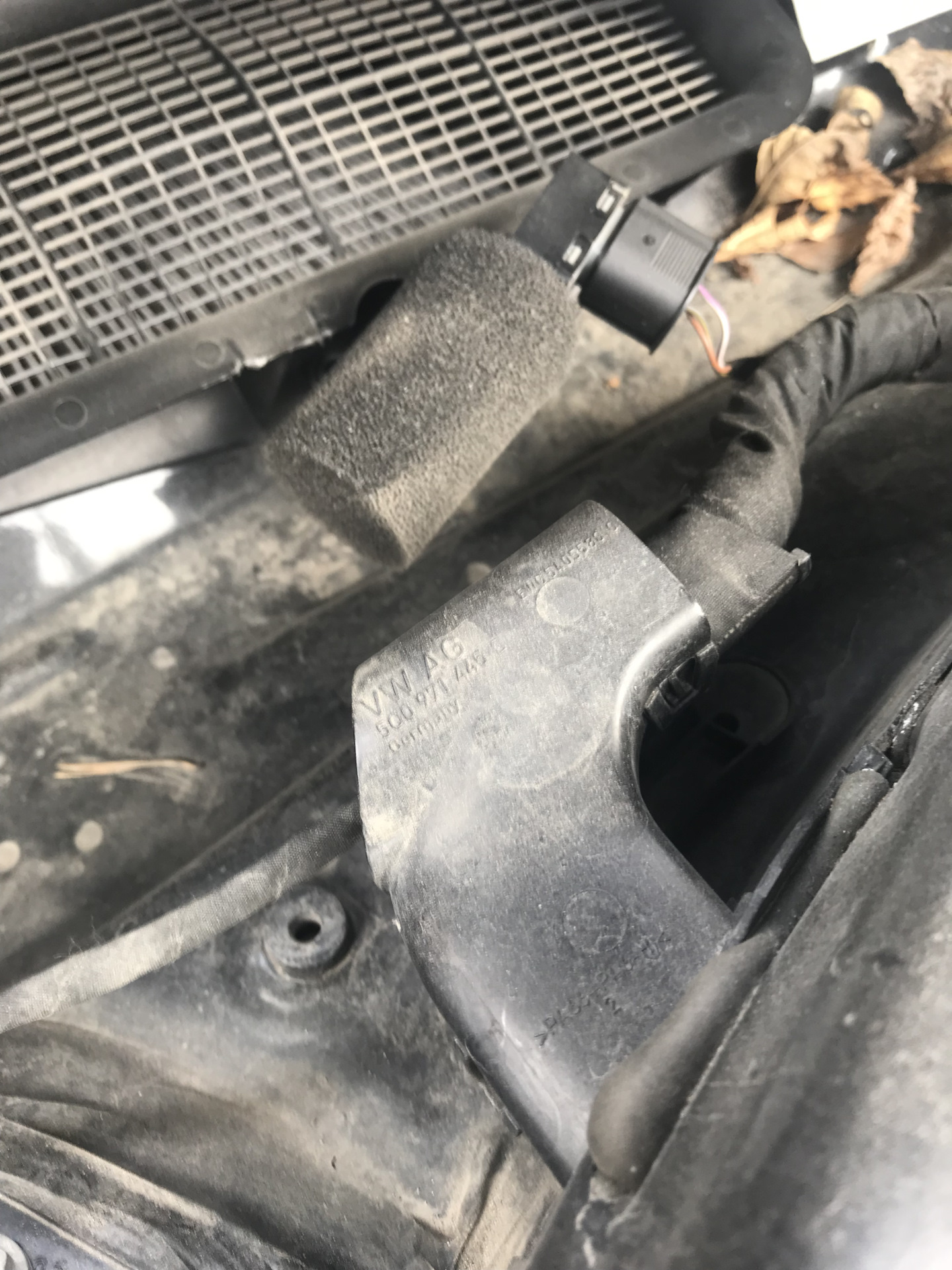 Ошибка B10AF04[008] чистка датчика G238 — Volkswagen Tiguan (2G), 2 л