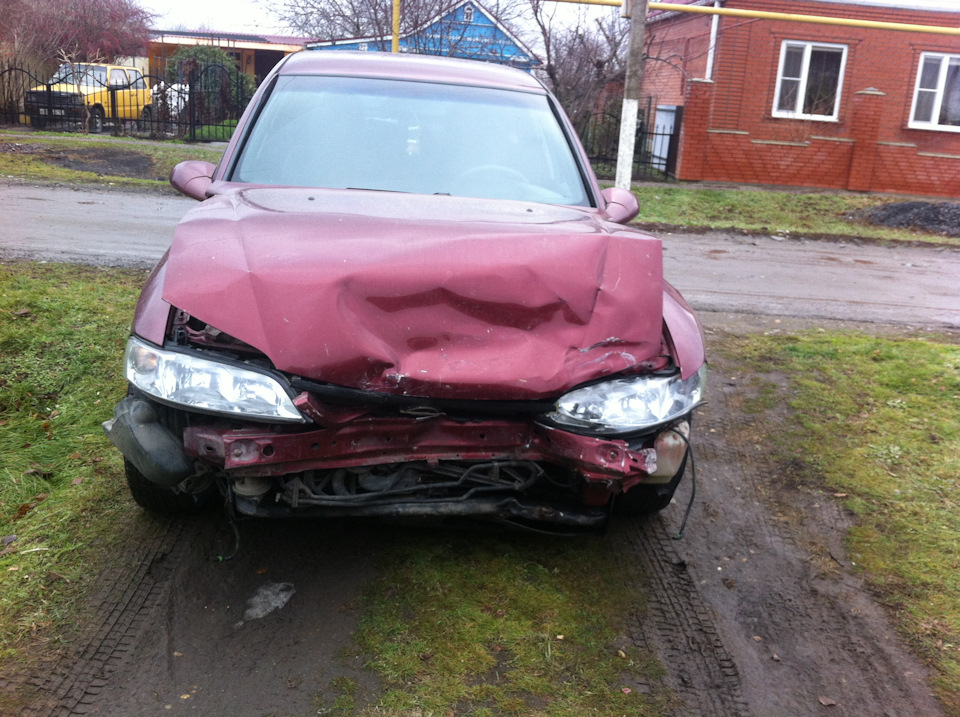 Фото после дтп… — Opel Vectra B, 1,6 л, 1998 года | ДТП | DRIVE2