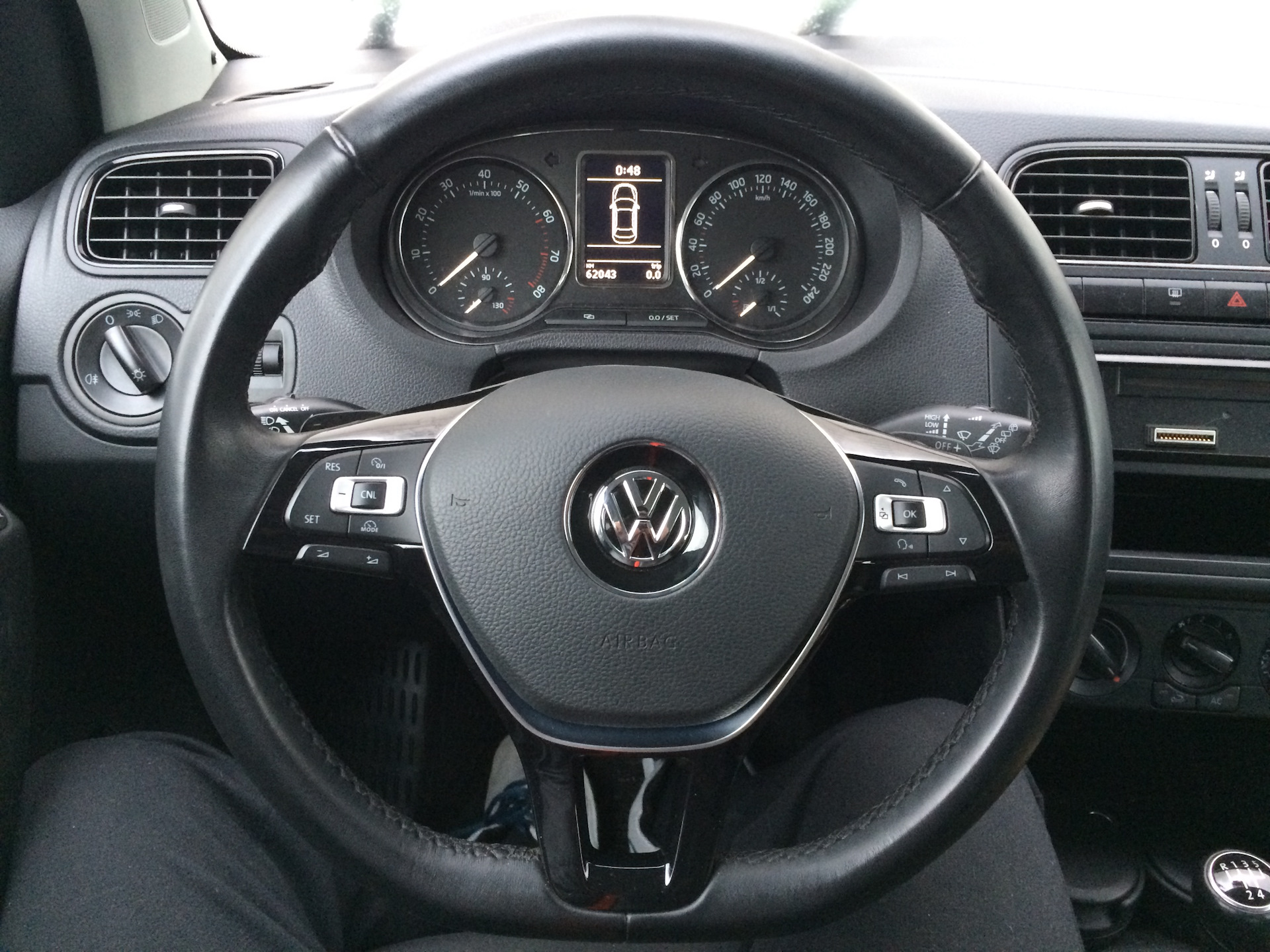 Руль VW Polo sedan 2020