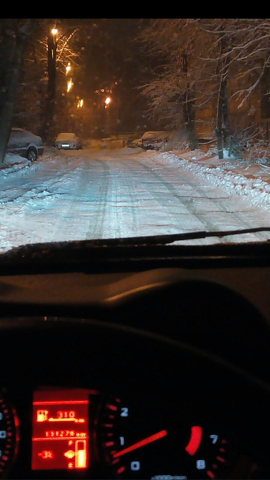 Всем привет.Подскажите почему так низко падают обороты при запуске?на ...