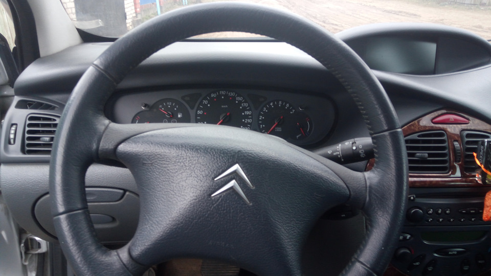 Чем почистить кожаный руль? — Citroen C5 (1G), 2,2 л, 2002 года ...