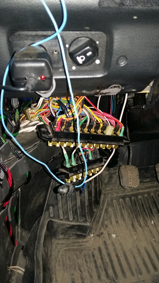 Нужна помощь! не возбуждается генератор — Lada 4x4 3D, 2 л, 1996 года ...