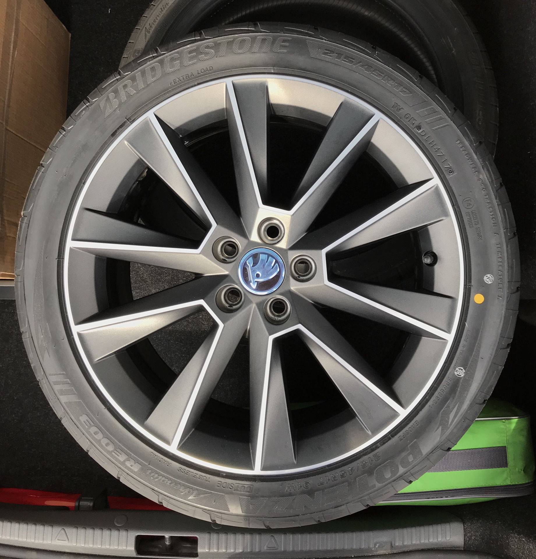 215/40R17 VS 215/45R17 — дилемма — Skoda Rapid (1G), 1,4 л, 2017 года ...