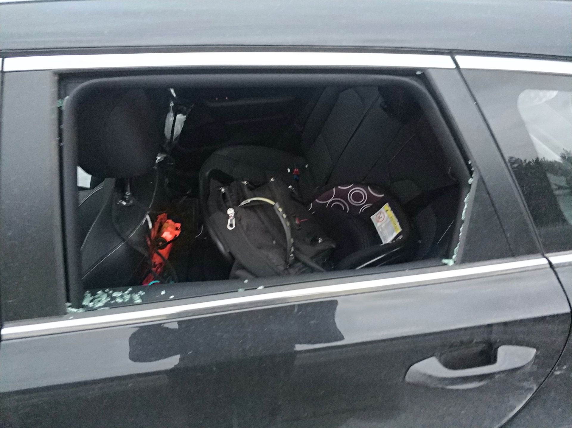 Камни из под колес — KIA Ceed SW (3G), 1,6 л, 2019 года | ДТП | DRIVE2