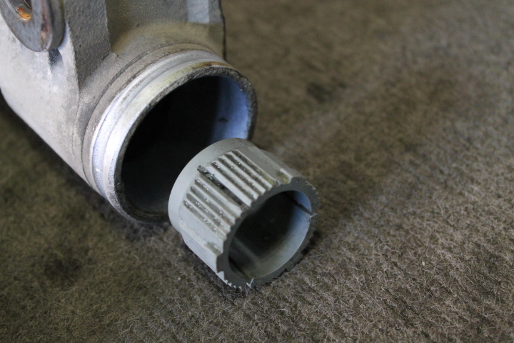 стук в рулевой рейке — Toyota RAV4 (II), 2 л, 2004 года | своими руками ...