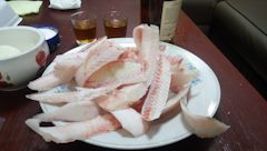 люблю сырое мясо с солью. f7AAAgHhiuA 240. люблю сырое мясо с солью фото. люблю сырое мясо с солью-f7AAAgHhiuA 240. картинка люблю сырое мясо с солью. картинка f7AAAgHhiuA 240. Очень много встречал любителей блюд из сырого мяса (рыбы). Не знаю почему, лично мне нравится все прожаренное до хруста, есть сырое мясо — страшновато. Вот нашел статью для размышления тем, кто не может без сырого мяса:lenta.ru/news/2019/03/29/tapeworm/