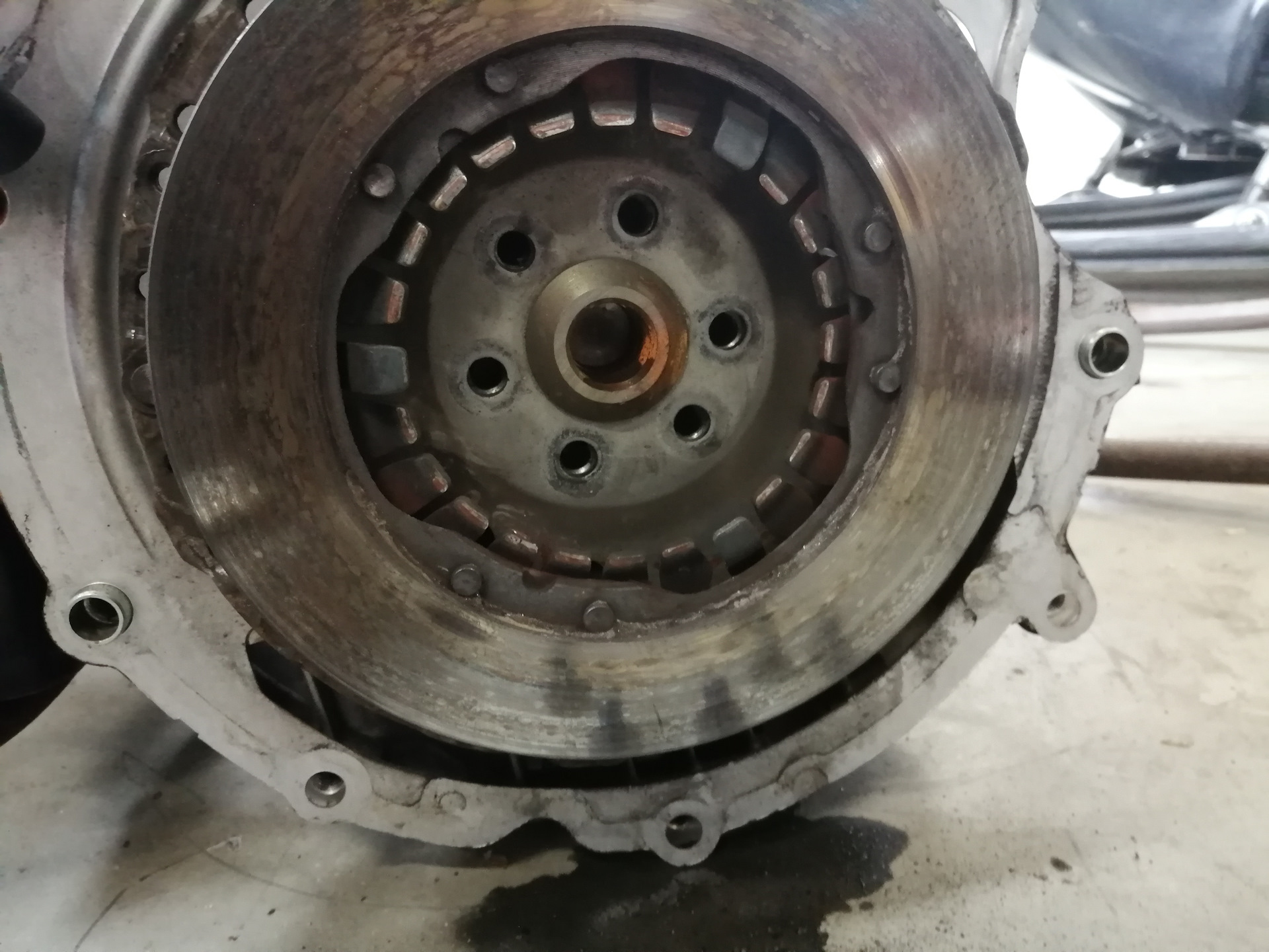 Корзина сцепления обратный выжим с кольцом shacman x3000 (dz9114160034). Сцепление обратного выжима фольксваген гольф. Субару sf5 выжимной обратный выжим. Выжимной подшипник субару обратный выжим. Сцепление митсубиси галант обратный выжим.