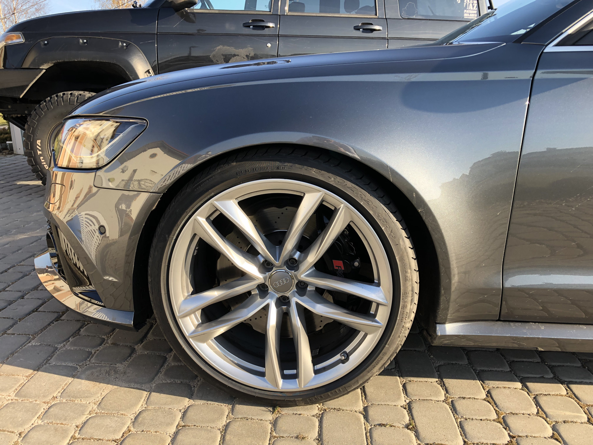 Disk 6. Диски Audi rs6 реплика. Диски Audi rs6 r18. Диски Audi rs6 c7. Диски Ауди RS 6 диски.