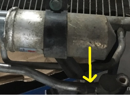 Осушитель приора панасоник. Осушитель опель омега б. Осушитель кондиционера рено меган 2. Установка для заправки автокондиционеров grunbaum ac3000n. Фильтр-осушитель замена компрессора.