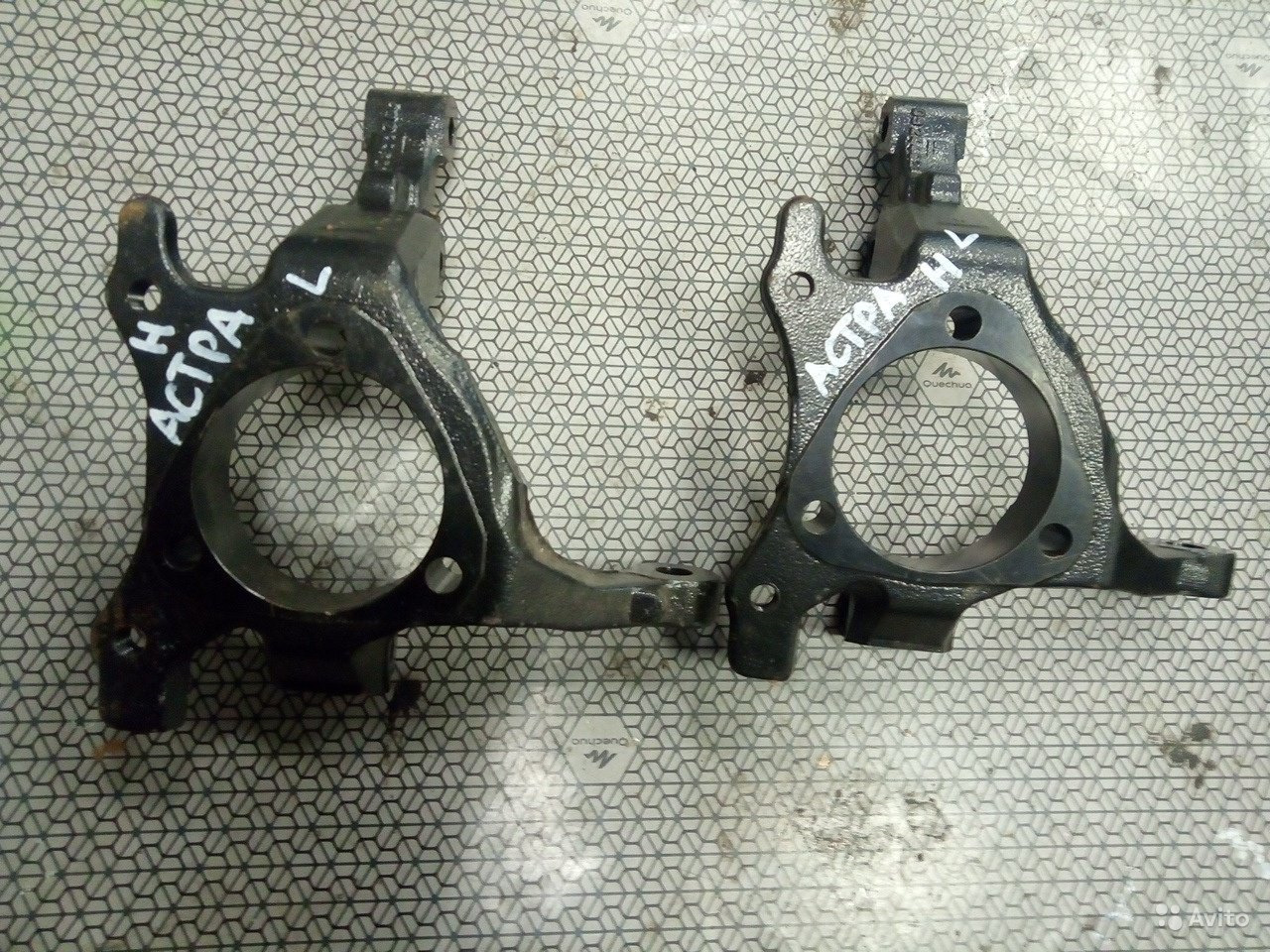 Говорят погнул поворотный Кулак — Opel Astra H, 1,6 л, 2011 года ...