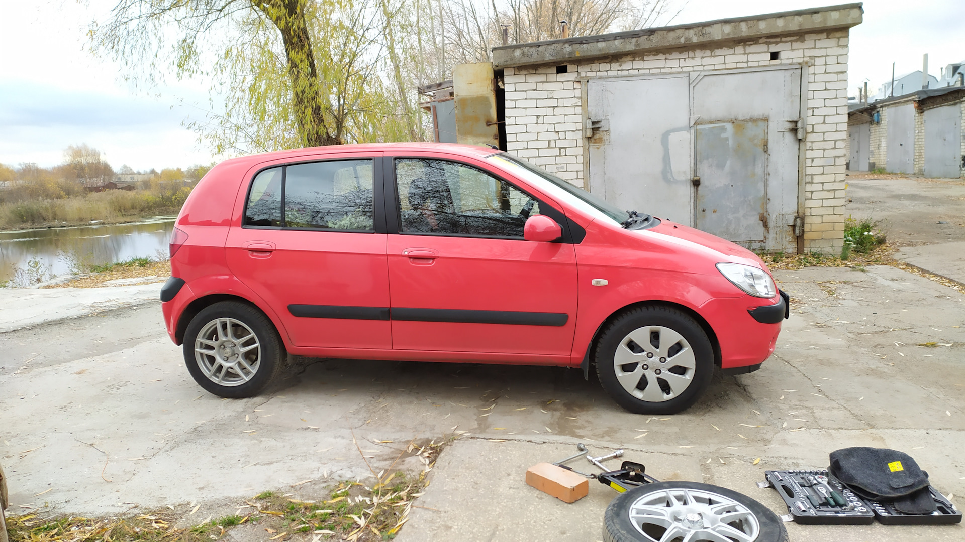 Для тех, кому нехватает клиренса. — Hyundai Getz, 1,4 л, 2008 года |  колёсные диски | DRIVE2