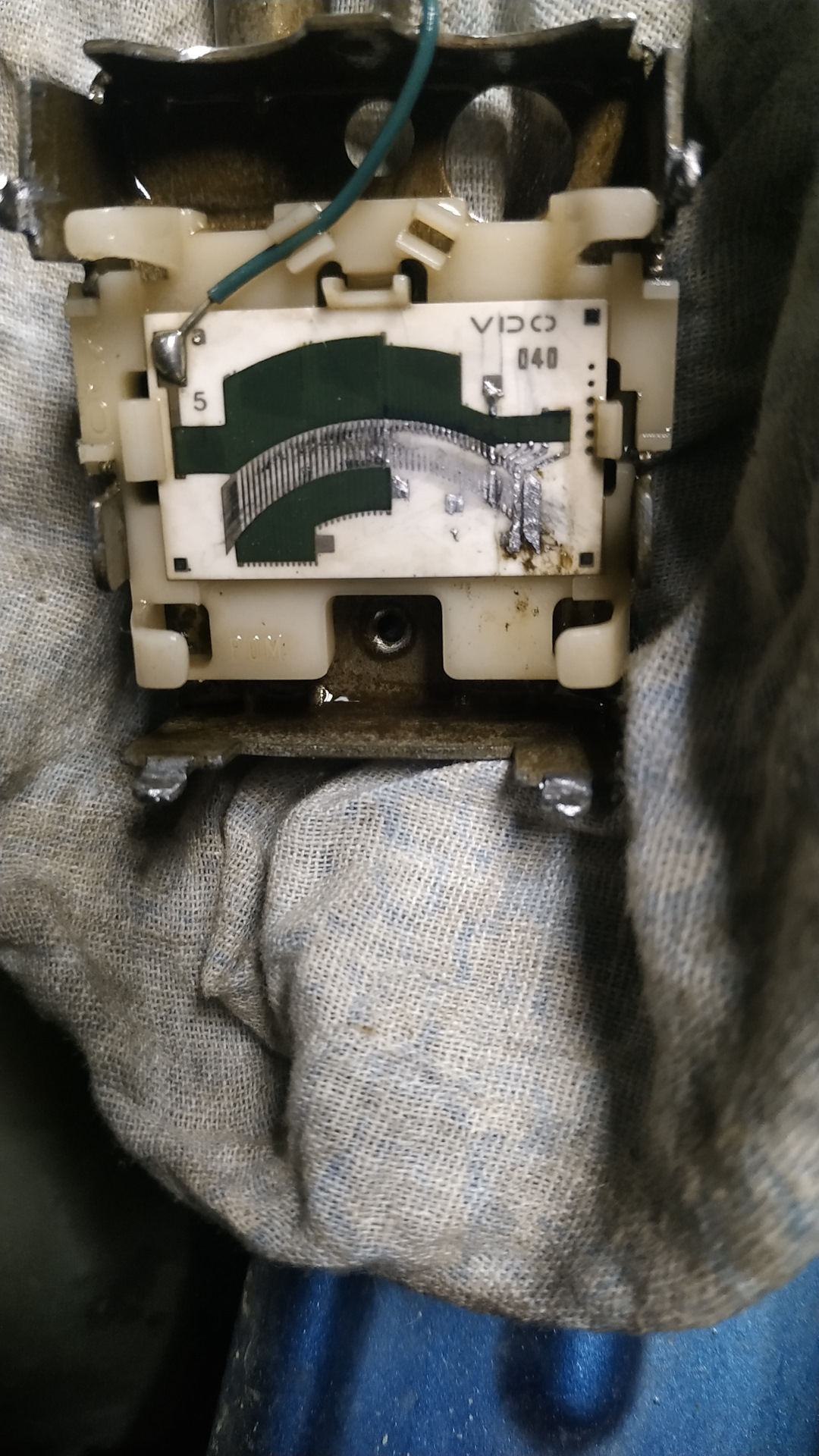 Аналог VDO 037 (E) 40~280 Ом для ДУТ Ауди 100 (С3, С4) / А6 (С4 ...