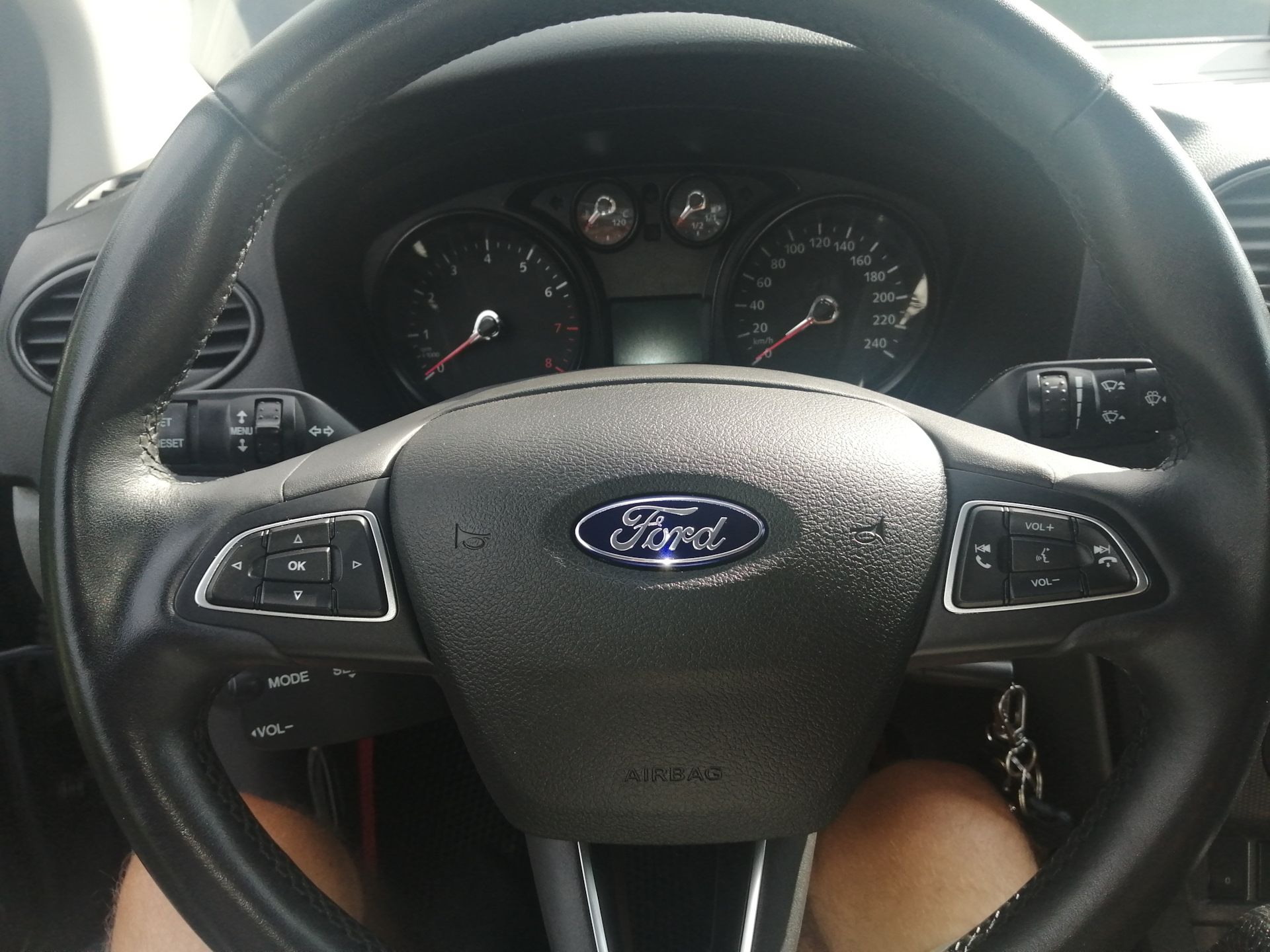 Руль от фф3 — Ford Focus II Hatchback, 1,6 л, 2008 года | стайлинг | DRIVE2