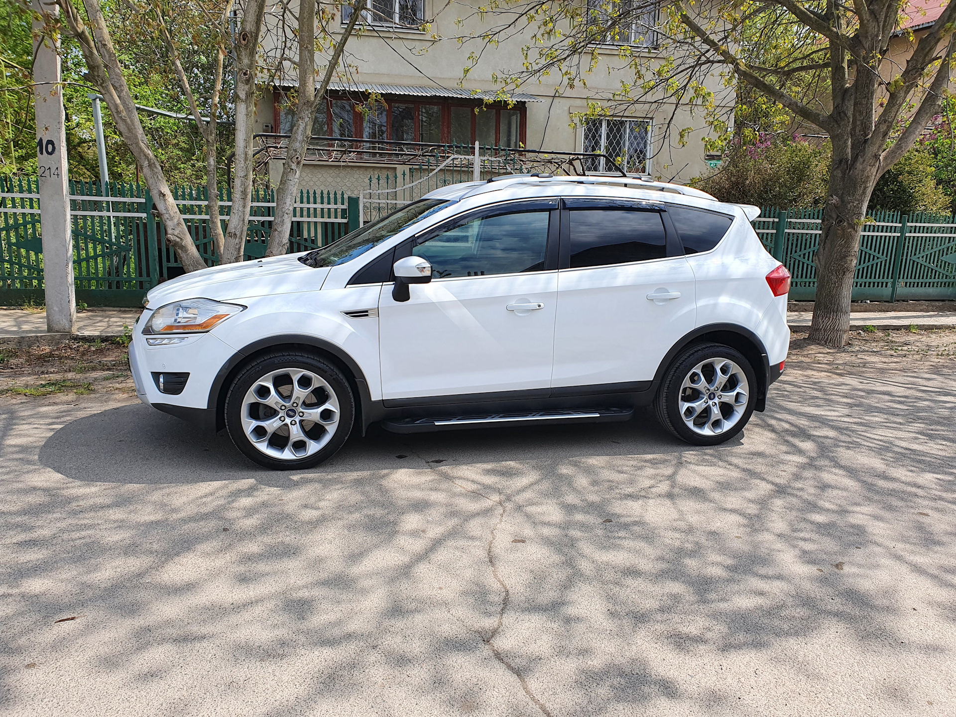 Форд куга 1 бензин. Ford Kuga g1. Форд Куга 1 St. Kuga 1 r19. R18 Kuga 1.