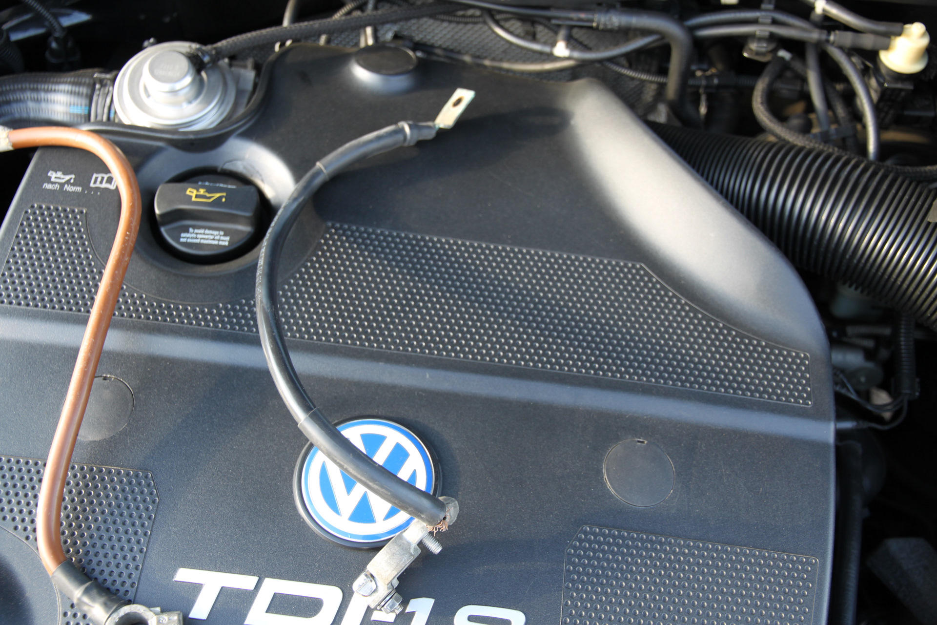 Прохождение Т.О, замена аккумулятора и плюсовой клеммы. — Volkswagen ...