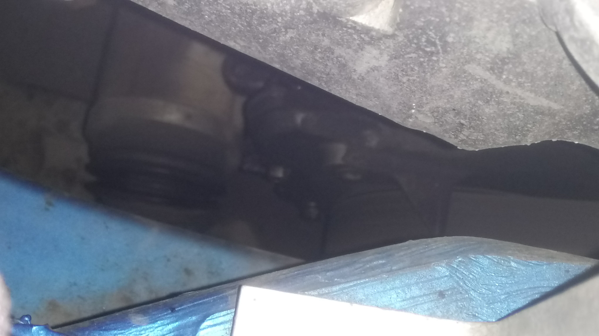 Гарантия. Подтекает прокладка поддона двигателя ( Устранено ) — Renault ...