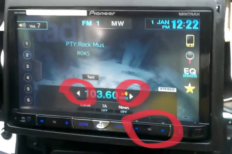 Pioneer магнитола прошивка. Pioneer AVH p8400bt.