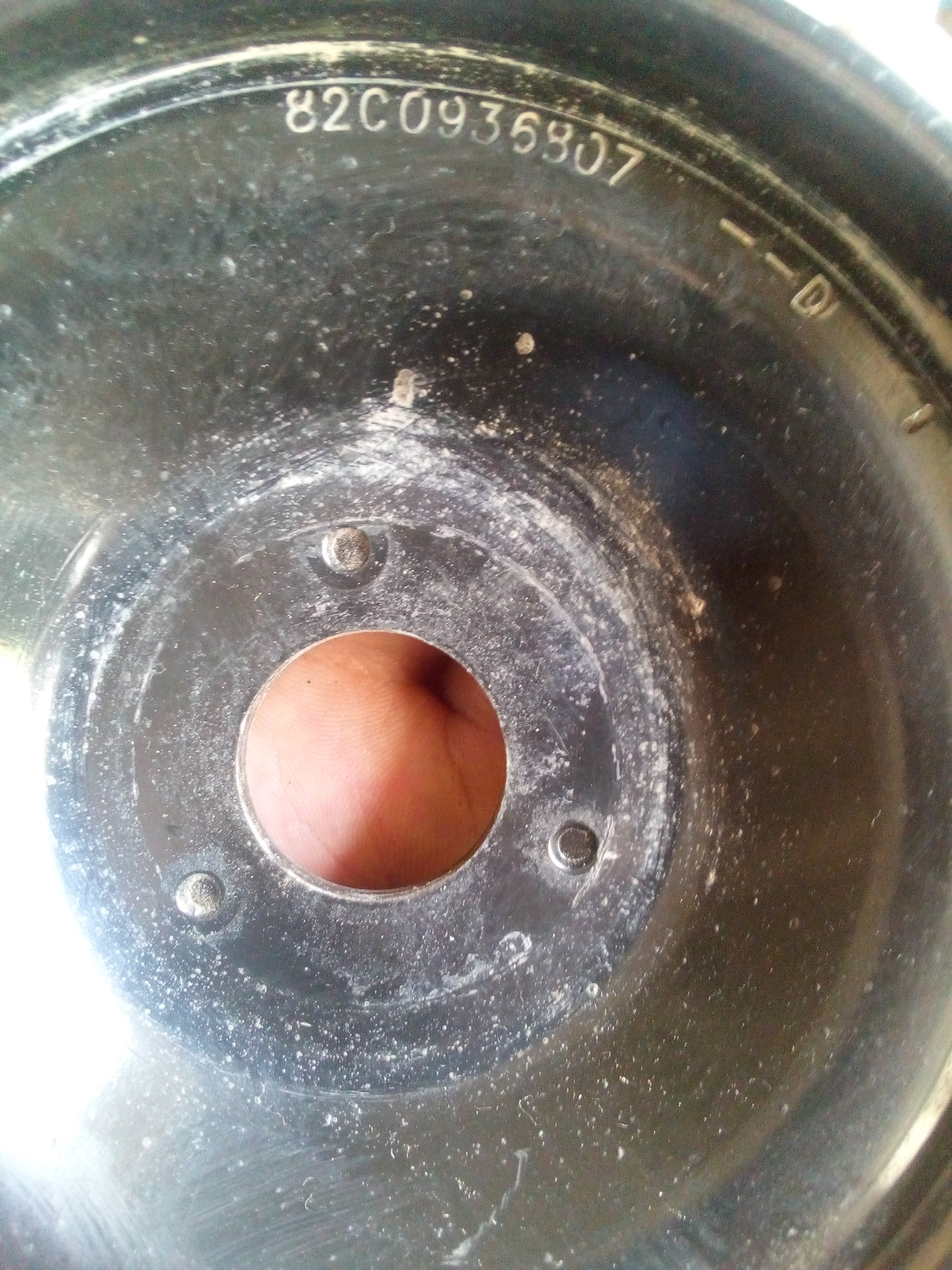 Срезало шпонку на шкиве — Renault Logan (1G), 1,4 л, 2007 года ...