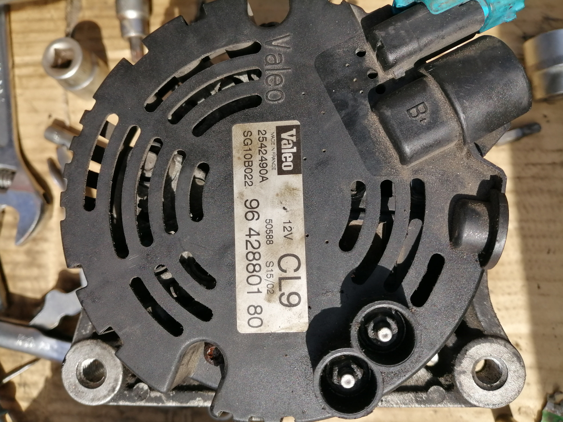 Значок заряда аккумулятора моргает и тухнет. Нужна помощь. — Citroen ...