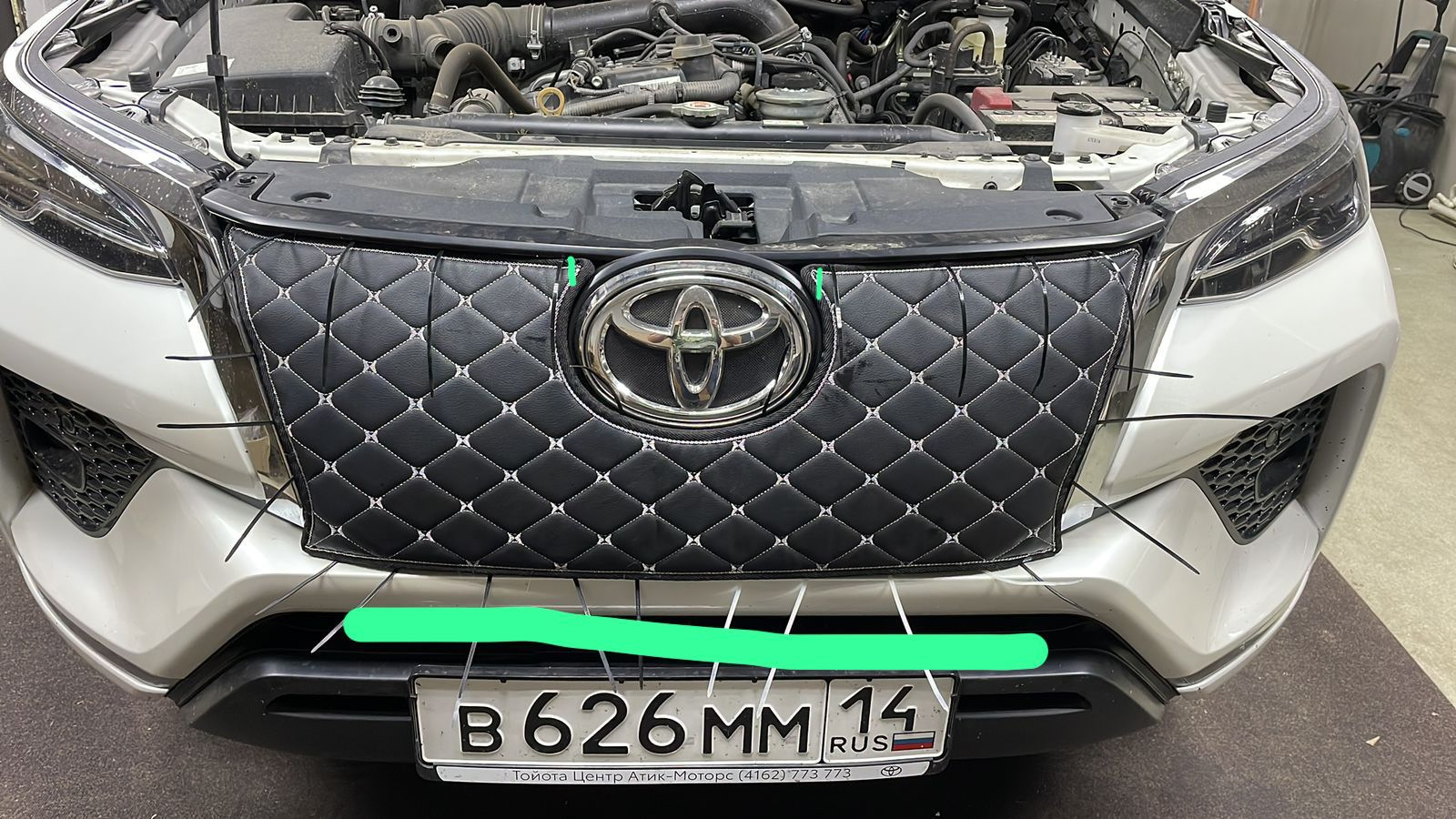 Утеплился — Toyota Fortuner (2G), 2,8 л, 2018 года | аксессуары | DRIVE2