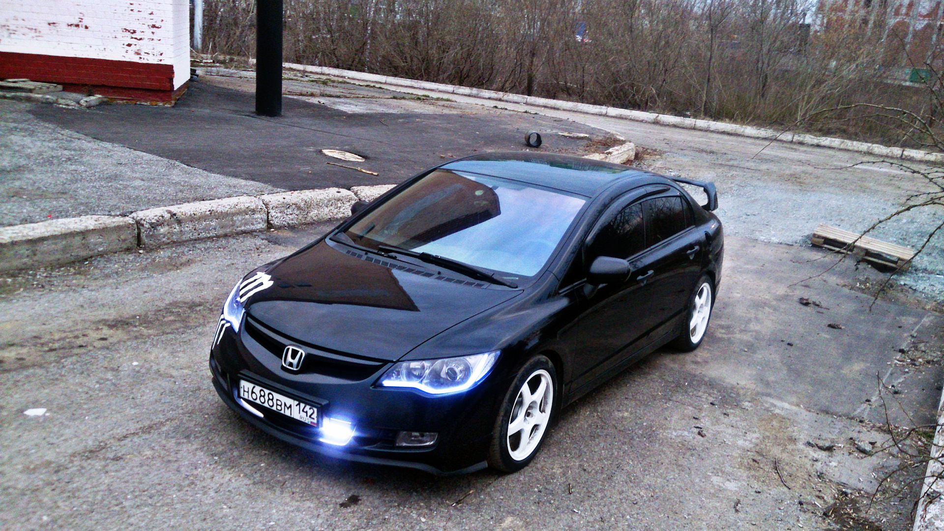 Цивик 4д 2008 купить. Honda Civic 4d черная. Honda Civic 4d 2008 черная. Хонда Сивик 2008 4д черный. Honda Civic 2008 Tune.