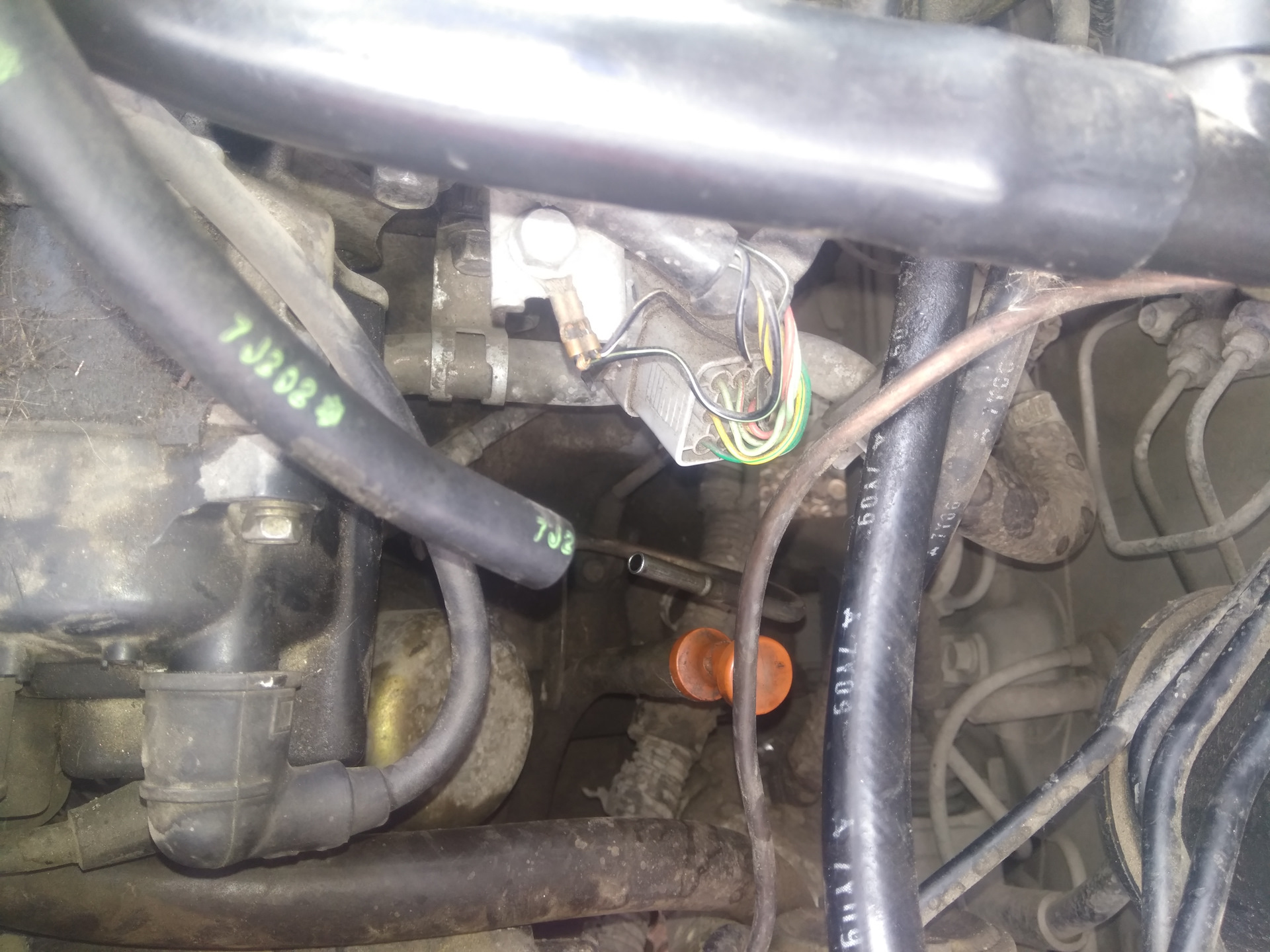 Замена жидкости в гидроусилителе руля на Mazda Demio — Mazda Demio (1G ...