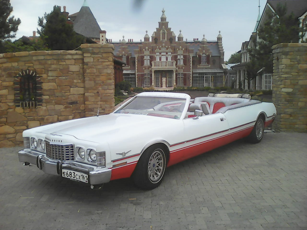 Ford Thunderbird Cabrio