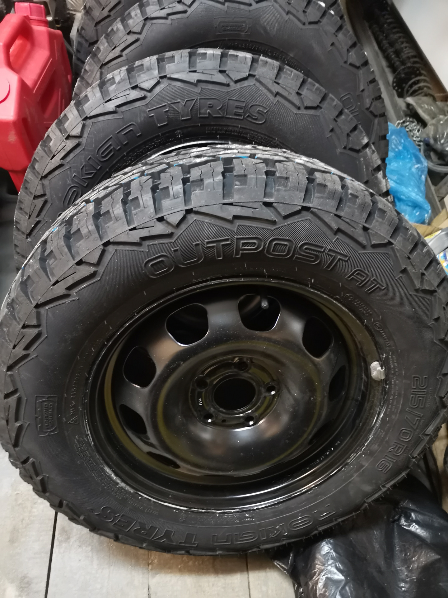 Yokohama или Nokian. Выбираю первую А/Т резину — Renault Duster (2G), 1 ...