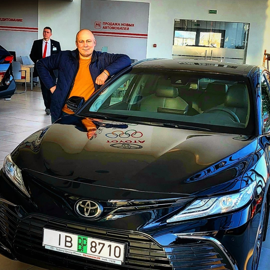 Vip номер и симпатичные фото — Toyota Camry (XV70), 2,5 л, 2019 года |  просто так | DRIVE2