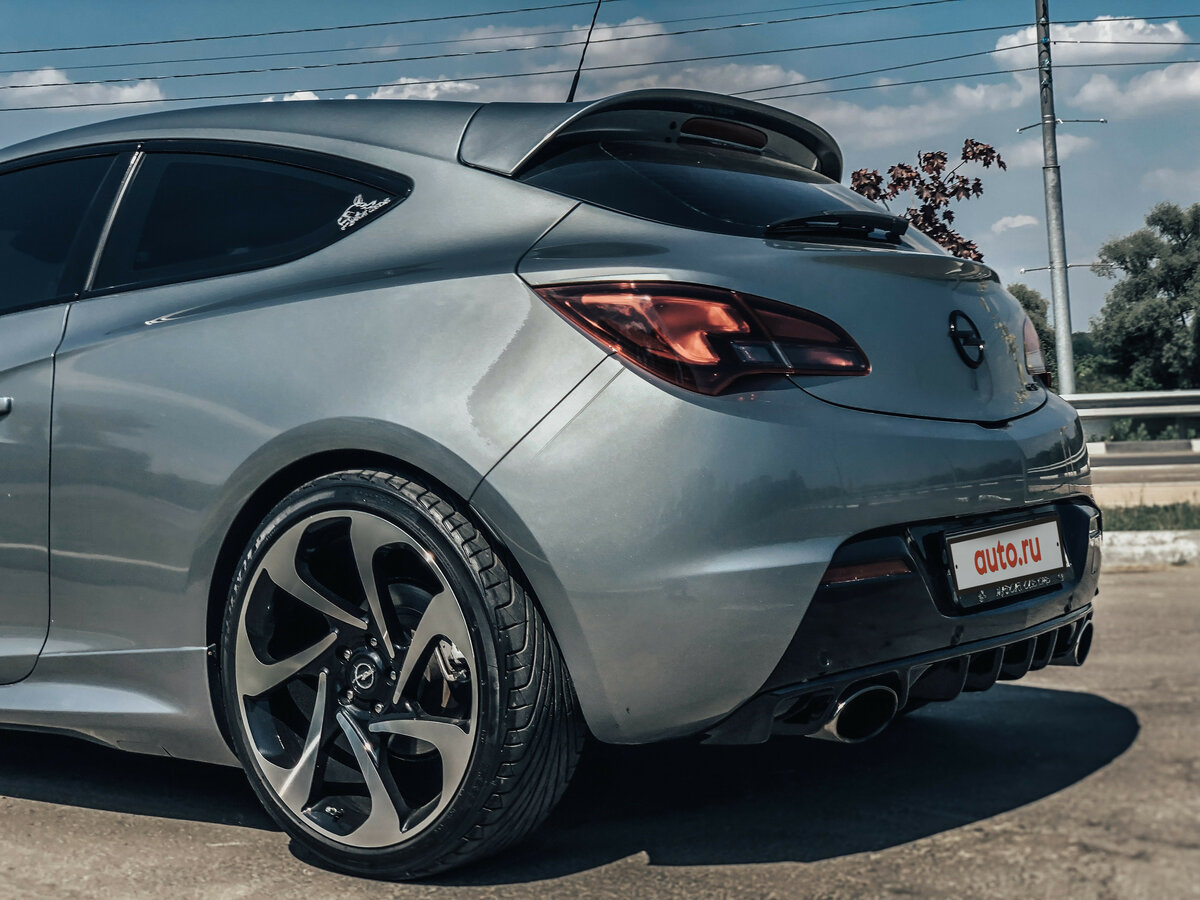 Опель Astra j GTC