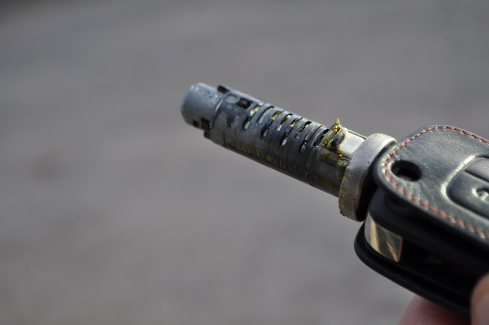 Не поворачивается ключь в замке зажигания (клинит) — KIA Sportage (3G ...