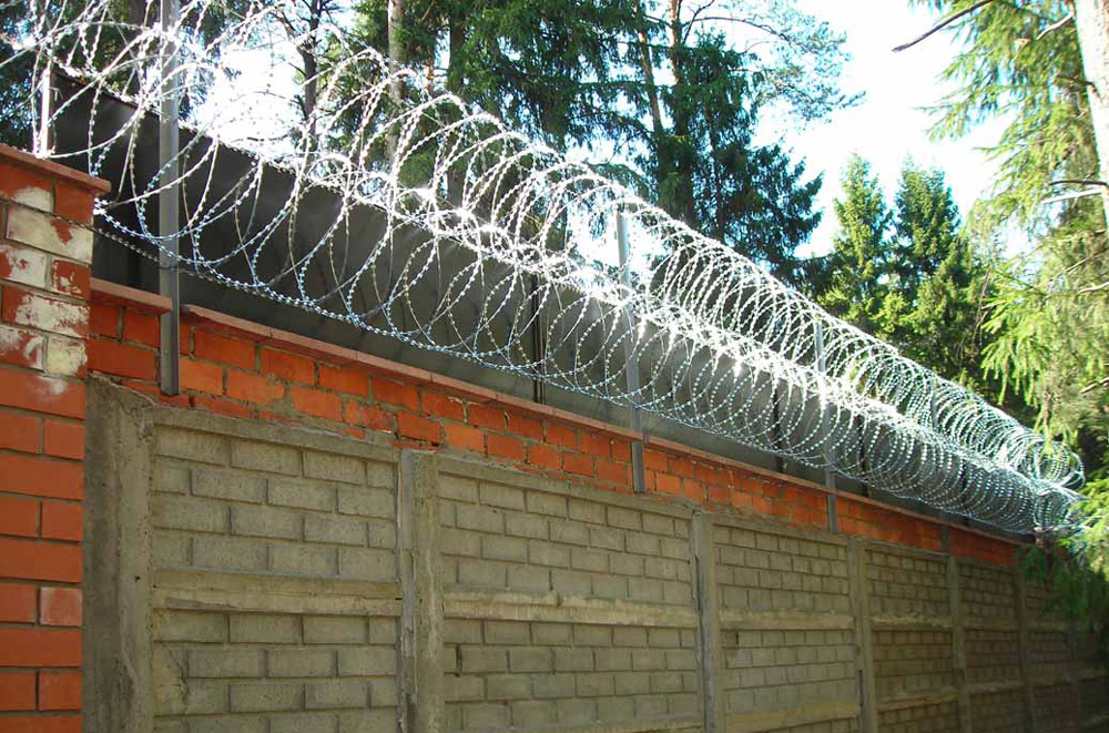 страхование домов. защита забора от воров. защита квартиры (дома) от воров и грабителей. охрана дачи. защита квартиры (дома) от воров и грабителей.