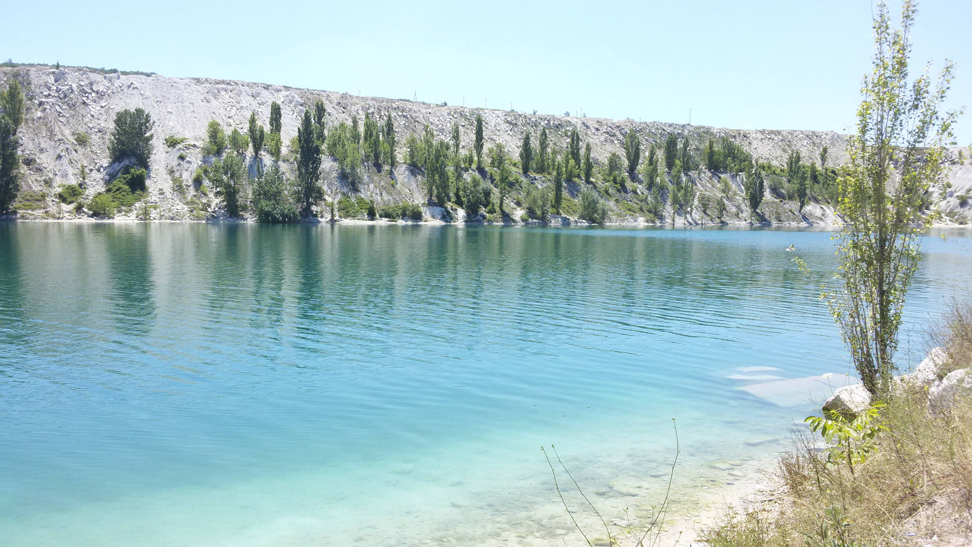 Голубое озеро крым