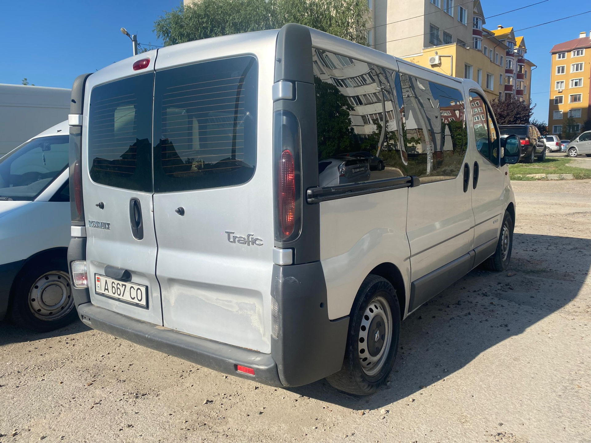 Таки француз подкупить меня. — Renault Trafic (2G), 1,9 л, 2002 года |  наблюдение | DRIVE2