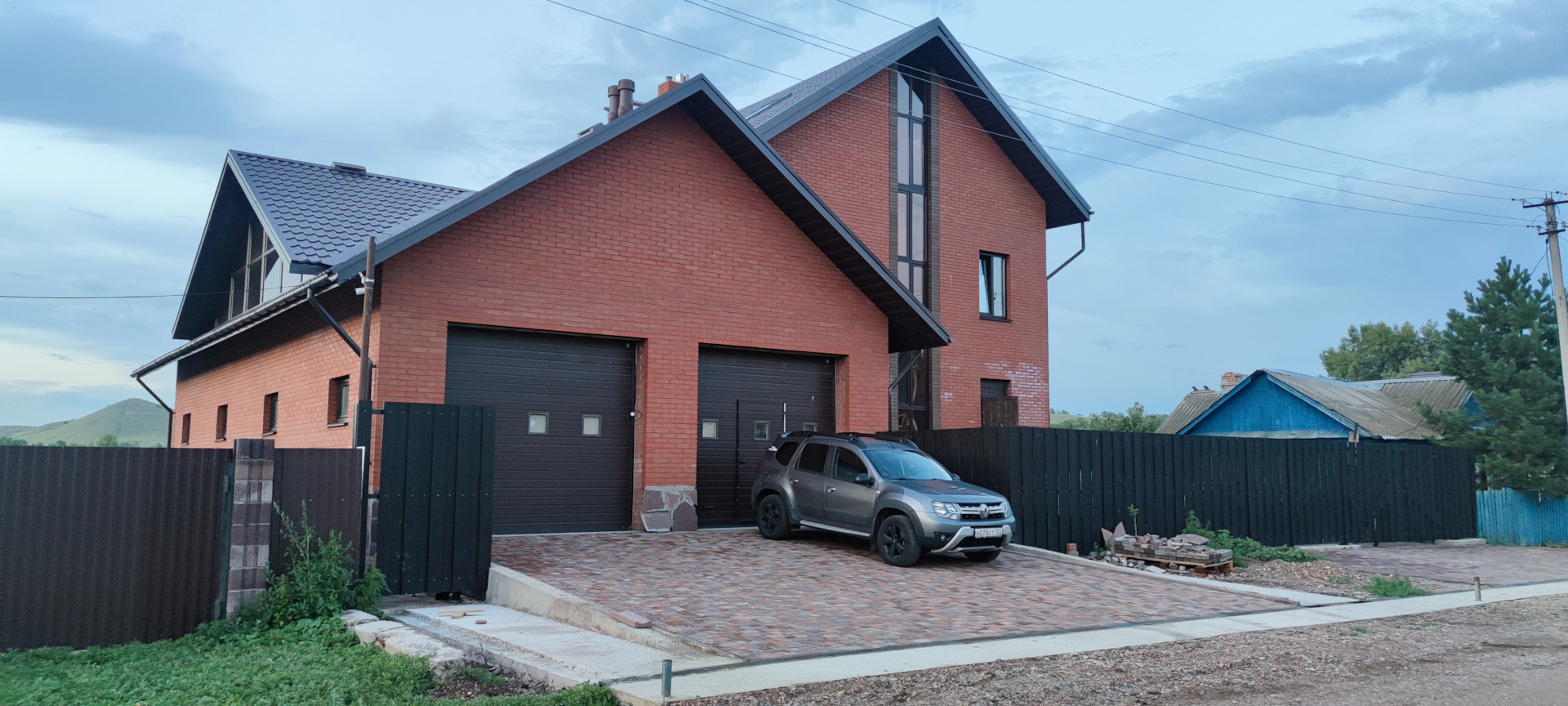 Забор из штакетника