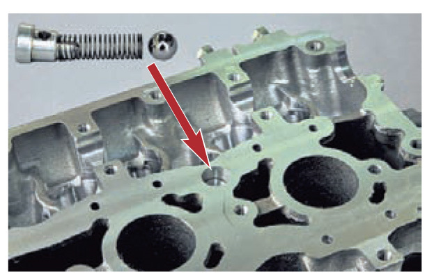 Масляный клапан гбц ваз 2112 16. Обратный клапан гбц ваз 2112 16. Масляные каналы гбц приора 16 клапанов. Клапан в гбц ваз 2112. Масляный клапан гбц 21126.