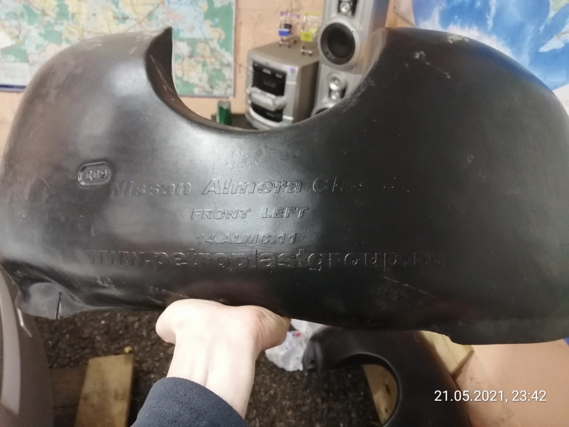 Установка передних подкрылок — Nissan Almera II (N16), 1,5 л, 2005 года ...