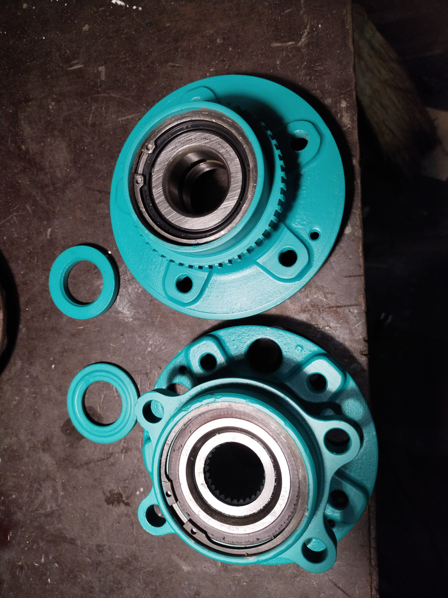 Замена подшипника задней ступицы. — Hyundai Santa Fe (3G), 2,4 л, 2012 ...