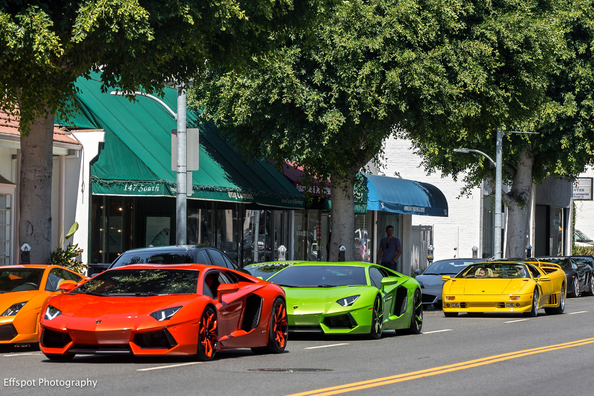 Finding cars. Лос Анджелес Ламборгини. Lamborghini Aventador в Лос Анджелесе. Форд Мустанг в Лос Анджелесе. Лос Анджелес Ламборгини Full HD.