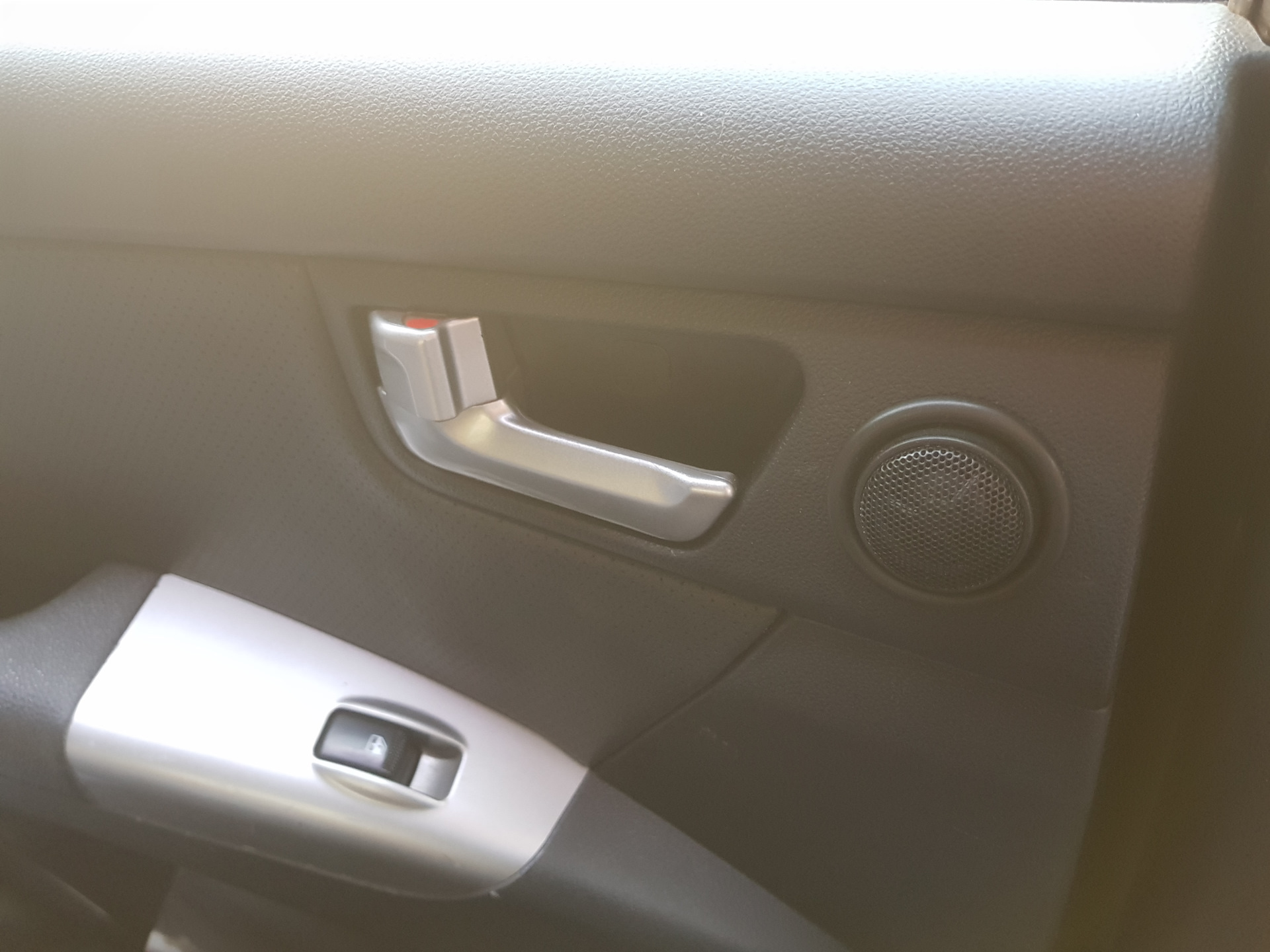 Музыка — KIA Sportage (2G), 2,7 л, 2007 года | автозвук | DRIVE2