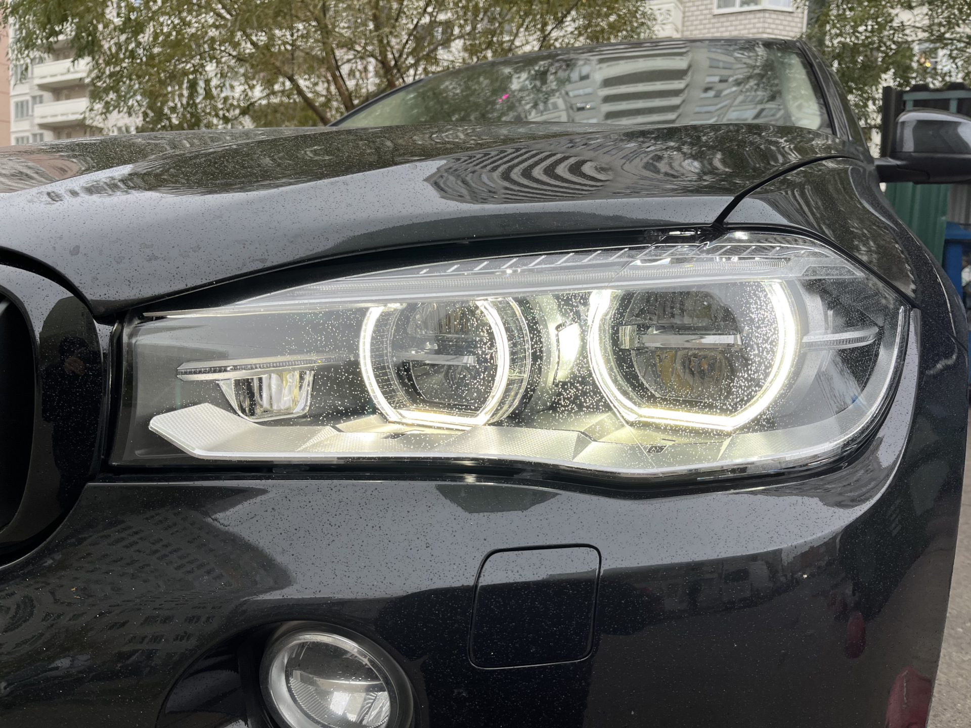 Оптика х. BMW g30 в чем разница линзованные фары или led. Газель НН установка обычных фар вместо лэд.