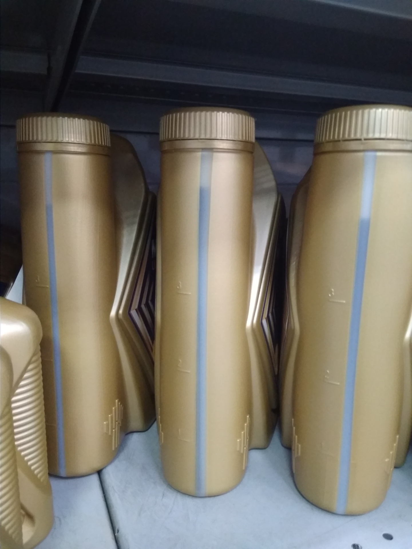 Какое масло залить? — Lada Гранта Лифтбек (2-е поколение), 1,6 л, 2022 ...