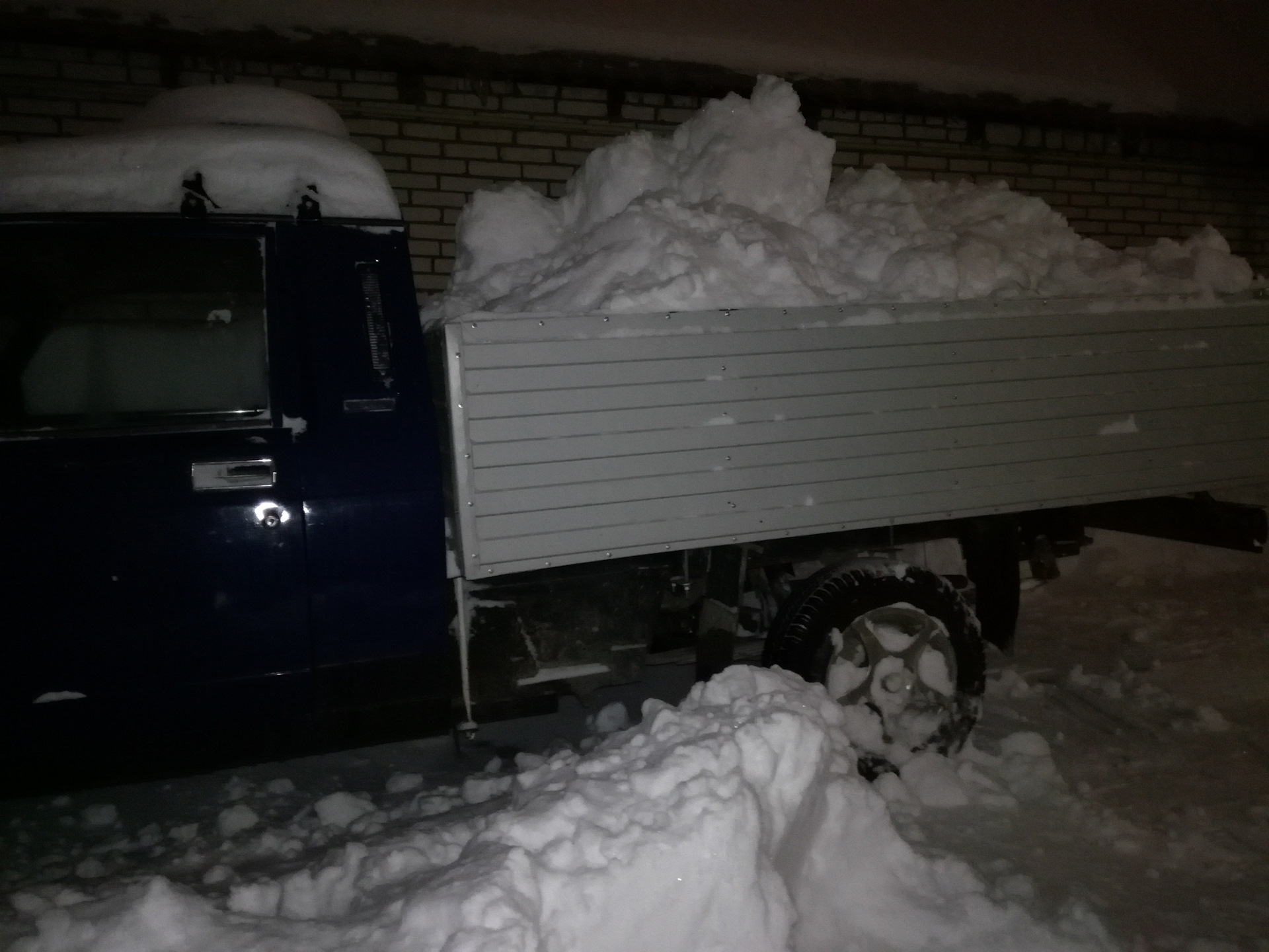 колесные шипы из саморезов) — Lada 21043, 1,5 л, 1997 года | шины | DRIVE2