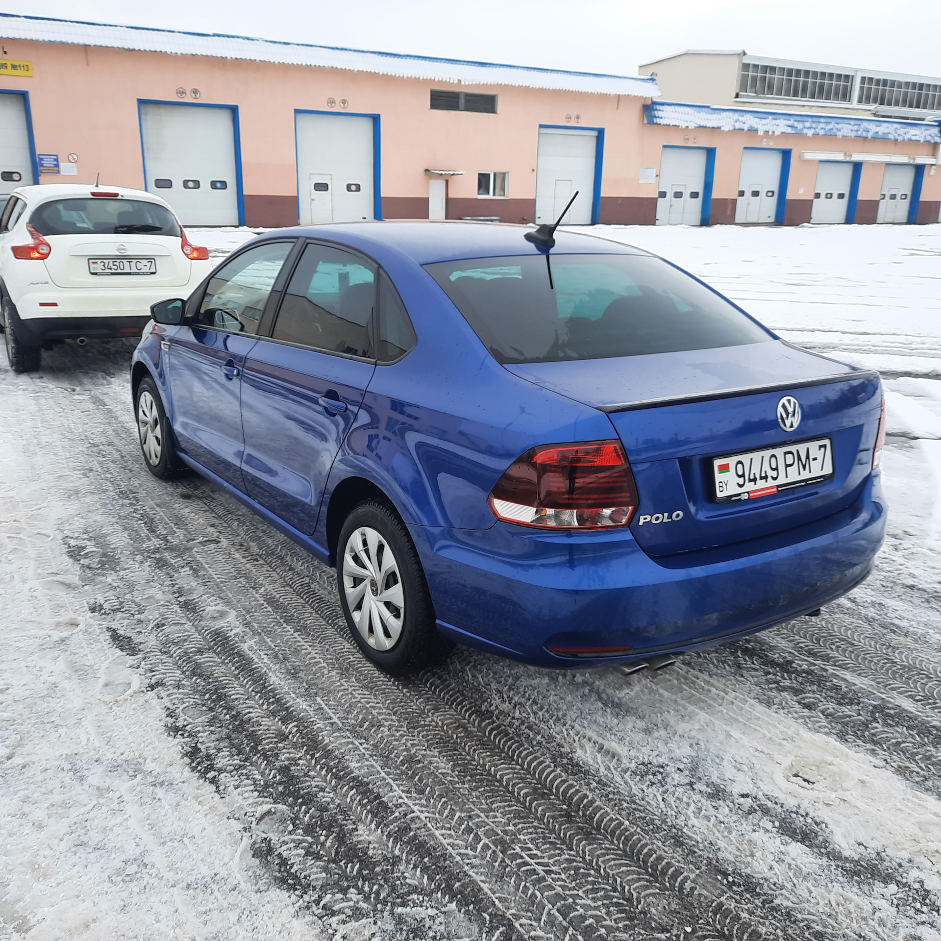 Кто продает хороший полик? — Volkswagen Polo Sedan, 1,6 л, 2011 года |  покупка машины | DRIVE2