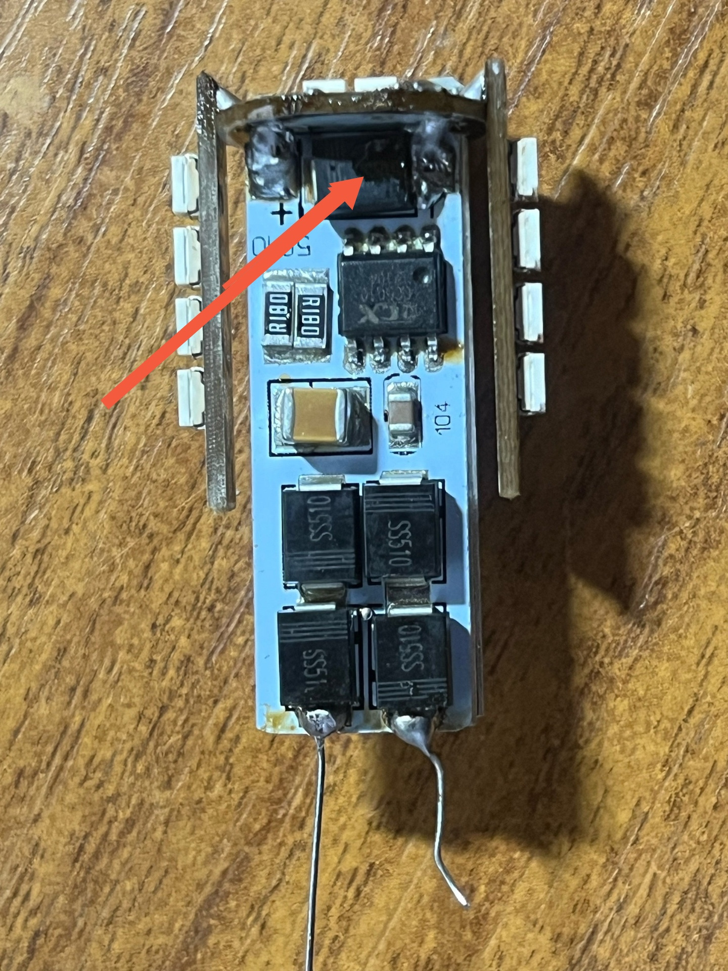 Устройство светодиодного прожектора
