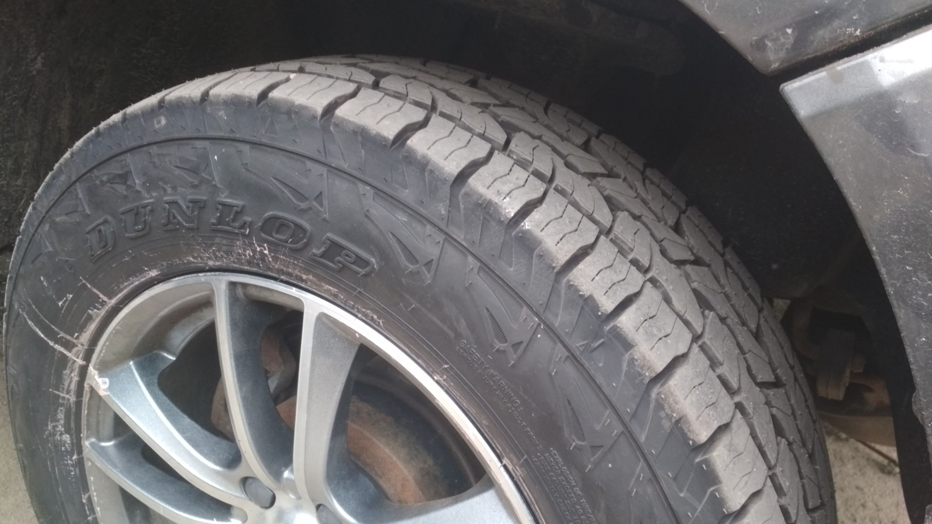 Dunlop 245 75 r16