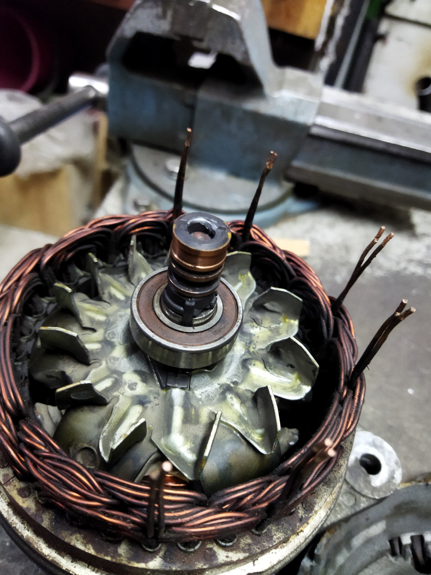 5 dci артикул tg11c069. генератор рено меган 2. кольца генератора меган 2. токосъёмные кольца генератора valeo renault. номер генератора меган 2.