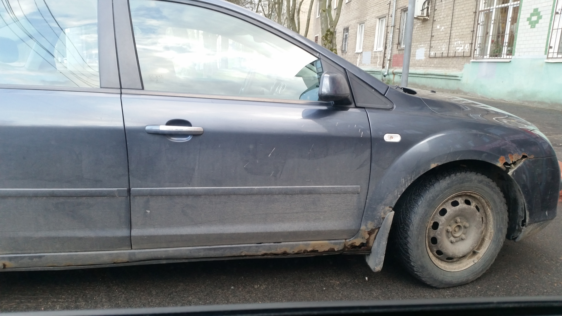 9 Эх зима зима и прошлый владелец(пороги Ч.1) — Ford Focus II Hatchback,  1,6 л, 2006 года | кузовной ремонт | DRIVE2