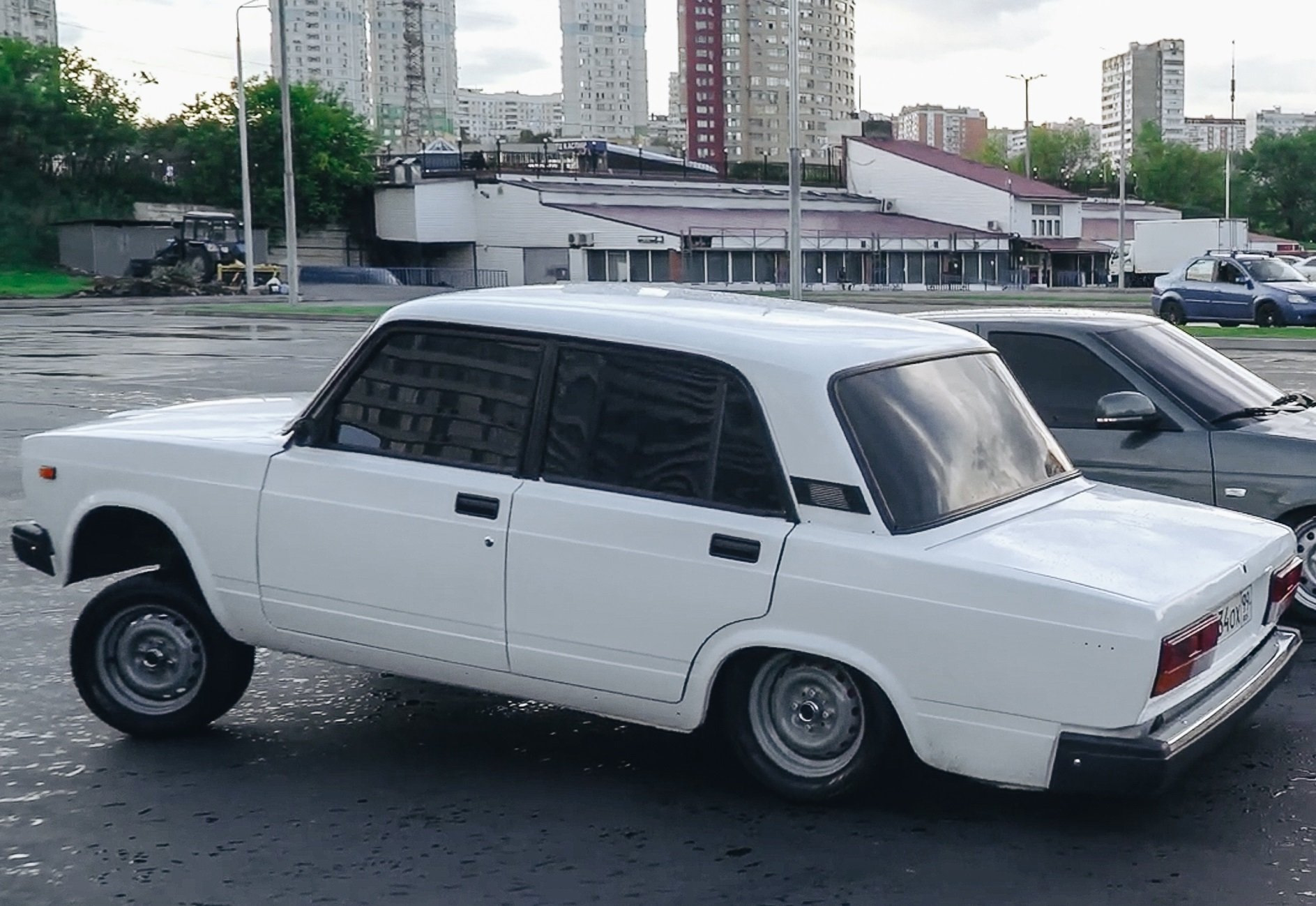 Опущен е. ВАЗ 2107 автош. ВАЗ 2107 Бакинский. Бакинский передок ВАЗ 2107. Стиль автош 2107.